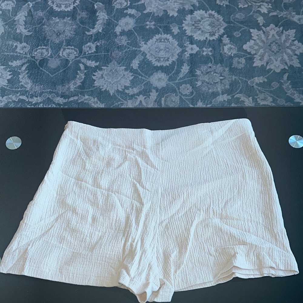 Forever 21 Skirt-short - stylish and buisnesss casual and summer seasons coming
